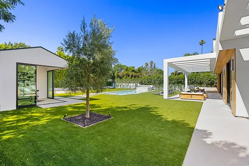 Woodmount Open Air Living with Tranquil Green